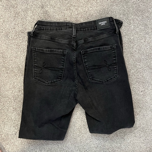 Levi’s - Picture 4 of 4